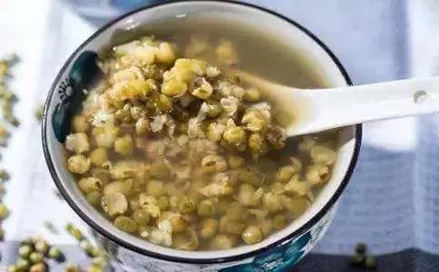 脸上长痘痘怎么排毒 排毒祛痘就这八个方法